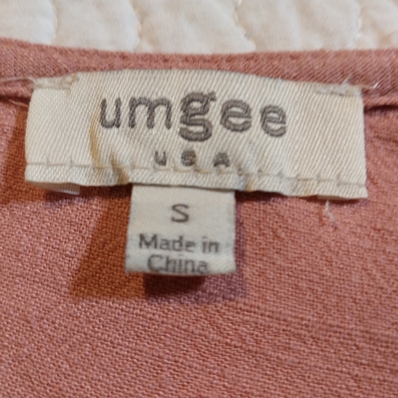 Umge USA   Floral Sleeve Pink Blouse S sz. - Picture 3 of 12